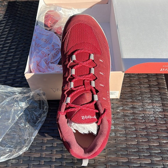 Easy Spirit Romy Medium Red - Picture 1 of 6